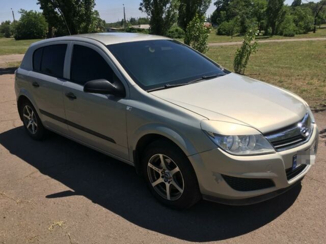 Серый Опель Астра Н, объемом двигателя 1.4 л и пробегом 228 тыс. км за 6300 $, фото 1 на Automoto.ua