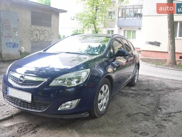 Синій Опель Астра Джей, об'ємом двигуна 1.7 л та пробігом 207 тис. км за 6800 $, фото 1 на Automoto.ua