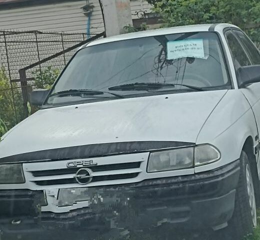 Білий Опель Астра, об'ємом двигуна 1.6 л та пробігом 1000 тис. км за 1250 $, фото 1 на Automoto.ua