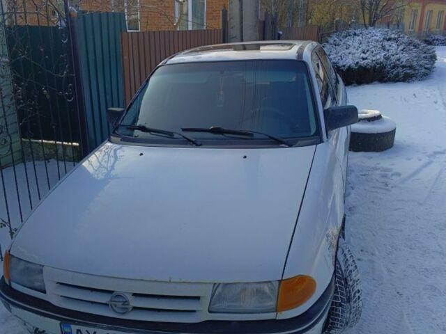 Білий Опель Астра, об'ємом двигуна 1 л та пробігом 2 тис. км за 1550 $, фото 1 на Automoto.ua