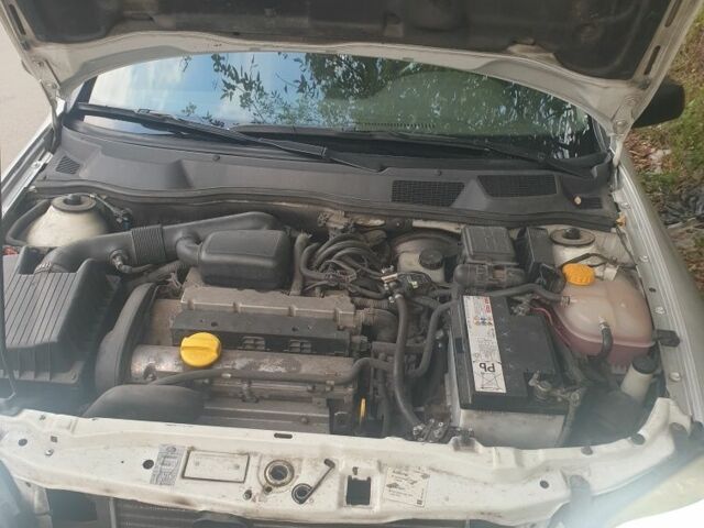 Білий Опель Астра, об'ємом двигуна 1.4 л та пробігом 350 тис. км за 2500 $, фото 1 на Automoto.ua