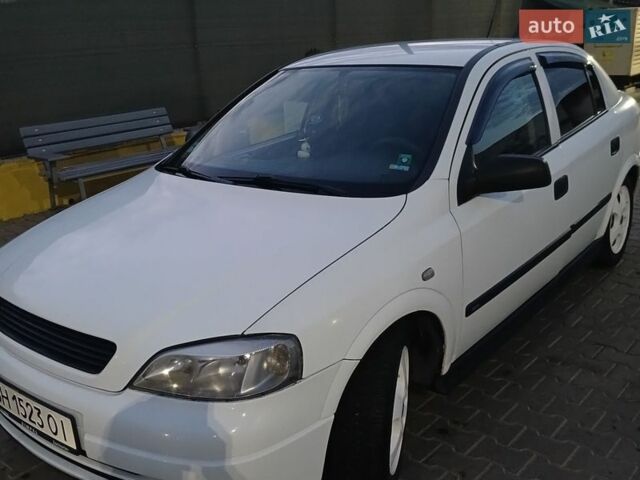 Білий Опель Астра, об'ємом двигуна 2 л та пробігом 239 тис. км за 3000 $, фото 1 на Automoto.ua