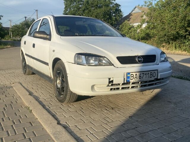 Белый Опель Астра, объемом двигателя 1.6 л и пробегом 1 тыс. км за 1350 $, фото 1 на Automoto.ua