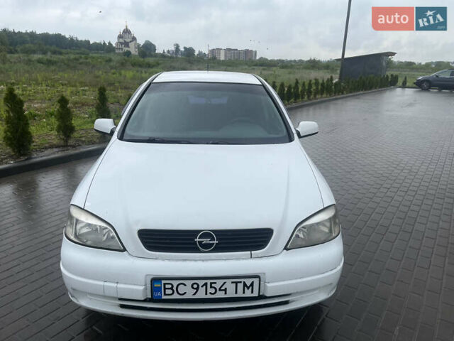 Білий Опель Астра, об'ємом двигуна 1.6 л та пробігом 274 тис. км за 2100 $, фото 1 на Automoto.ua