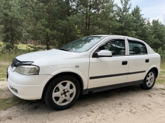 Білий Опель Астра, об'ємом двигуна 1.4 л та пробігом 217 тис. км за 2950 $, фото 1 на Automoto.ua