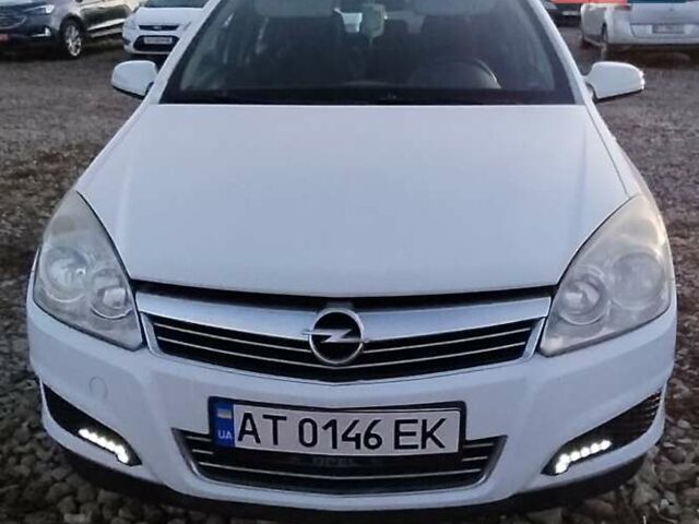 Белый Опель Астра, объемом двигателя 1.7 л и пробегом 281 тыс. км за 4200 $, фото 1 на Automoto.ua