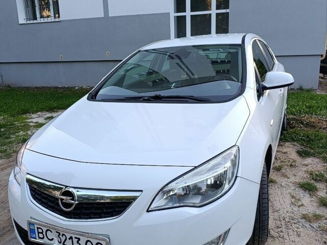 Білий Опель Астра, об'ємом двигуна 1.3 л та пробігом 299 тис. км за 4800 $, фото 1 на Automoto.ua