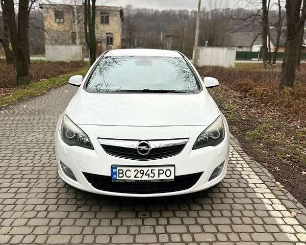 Білий Опель Астра, об'ємом двигуна 1.69 л та пробігом 210 тис. км за 6300 $, фото 1 на Automoto.ua