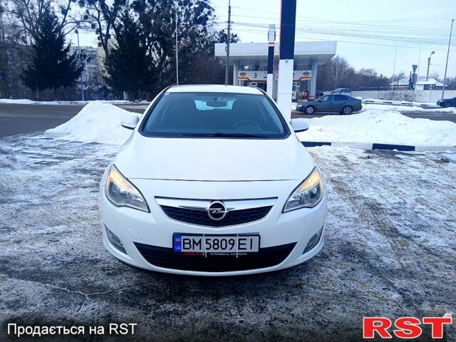 Белый Опель Астра, объемом двигателя 1.4 л и пробегом 200 тыс. км за 5900 $, фото 1 на Automoto.ua