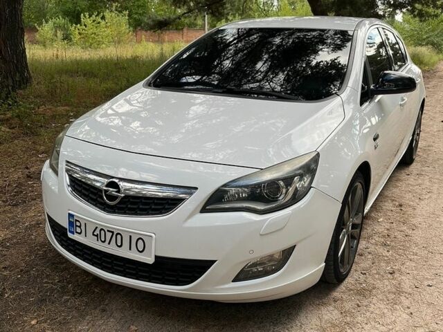Білий Опель Астра, об'ємом двигуна 1.7 л та пробігом 269 тис. км за 6800 $, фото 1 на Automoto.ua