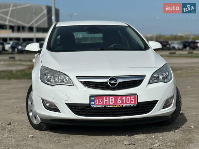 Белый Опель Астра, объемом двигателя 0 л и пробегом 187 тыс. км за 6950 $, фото 1 на Automoto.ua