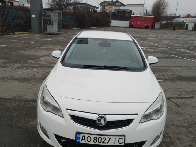 Білий Опель Астра, об'ємом двигуна 1.2 л та пробігом 208 тис. км за 5500 $, фото 1 на Automoto.ua