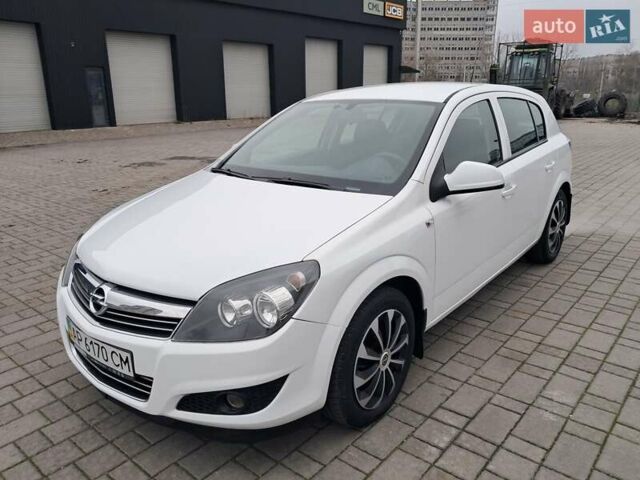 Білий Опель Астра, об'ємом двигуна 1.6 л та пробігом 184 тис. км за 6999 $, фото 1 на Automoto.ua