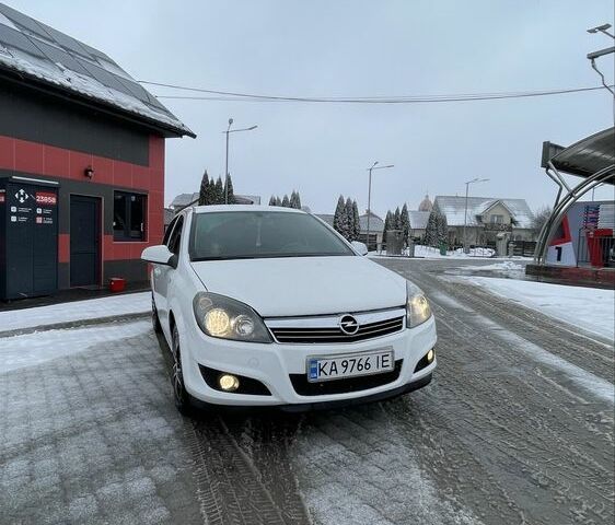 Білий Опель Астра, об'ємом двигуна 1.6 л та пробігом 158 тис. км за 5800 $, фото 1 на Automoto.ua