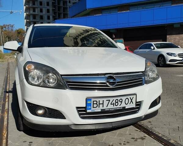 Білий Опель Астра, об'ємом двигуна 1.6 л та пробігом 173 тис. км за 4700 $, фото 1 на Automoto.ua