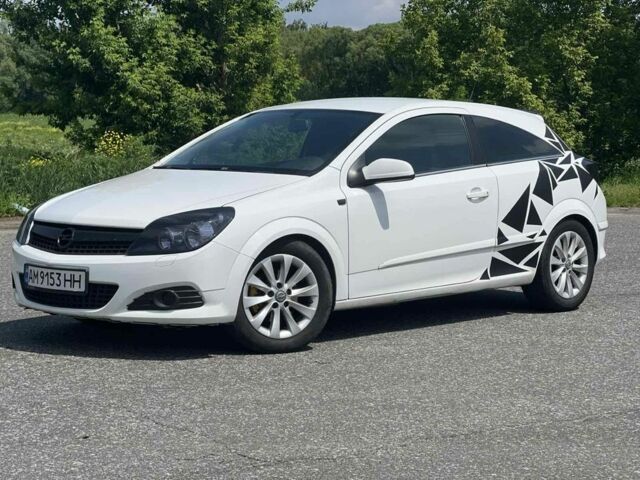 Белый Опель Астра, объемом двигателя 1.7 л и пробегом 245 тыс. км за 6000 $, фото 1 на Automoto.ua