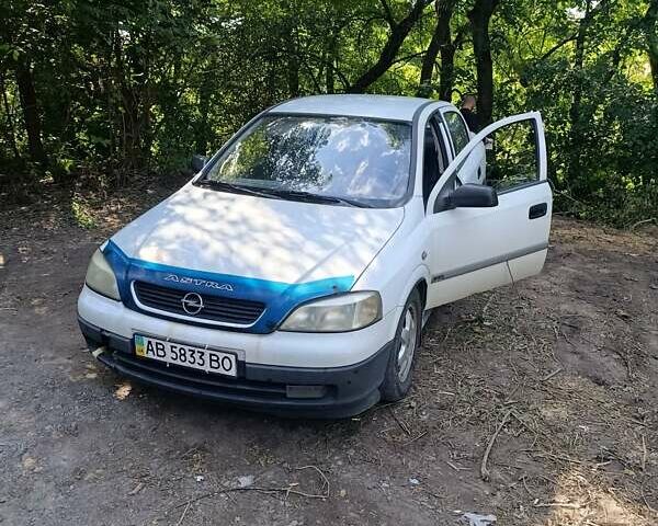 Білий Опель Астра, об'ємом двигуна 1.6 л та пробігом 100 тис. км за 2750 $, фото 1 на Automoto.ua