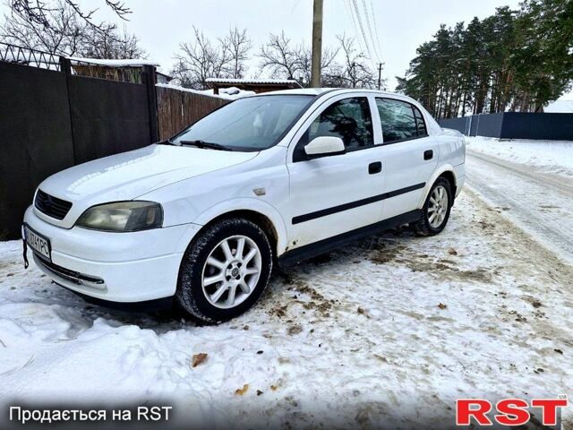 Белый Опель Астра, объемом двигателя 1.4 л и пробегом 373 тыс. км за 2200 $, фото 1 на Automoto.ua