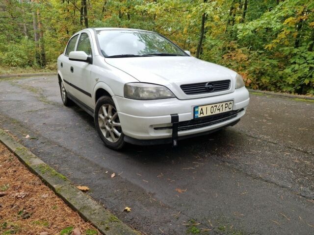 Белый Опель Астра, объемом двигателя 1.4 л и пробегом 380 тыс. км за 2000 $, фото 1 на Automoto.ua