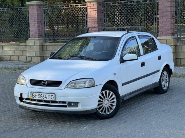 Білий Опель Астра, об'ємом двигуна 1.6 л та пробігом 200 тис. км за 1598 $, фото 1 на Automoto.ua