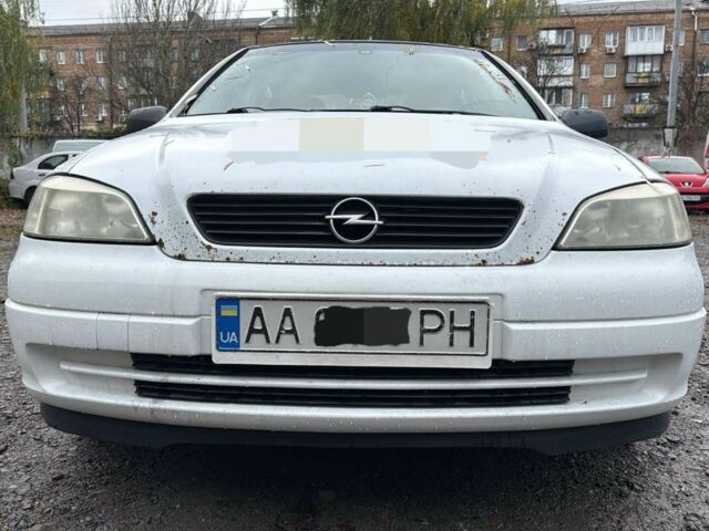 Белый Опель Астра, объемом двигателя 1.4 л и пробегом 304 тыс. км за 3500 $, фото 1 на Automoto.ua
