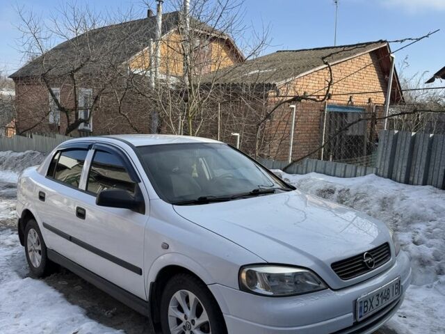 Белый Опель Астра, объемом двигателя 1.4 л и пробегом 1 тыс. км за 3600 $, фото 1 на Automoto.ua