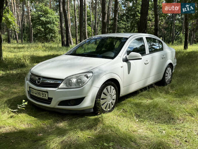 Білий Опель Астра, об'ємом двигуна 1.6 л та пробігом 208 тис. км за 4700 $, фото 1 на Automoto.ua