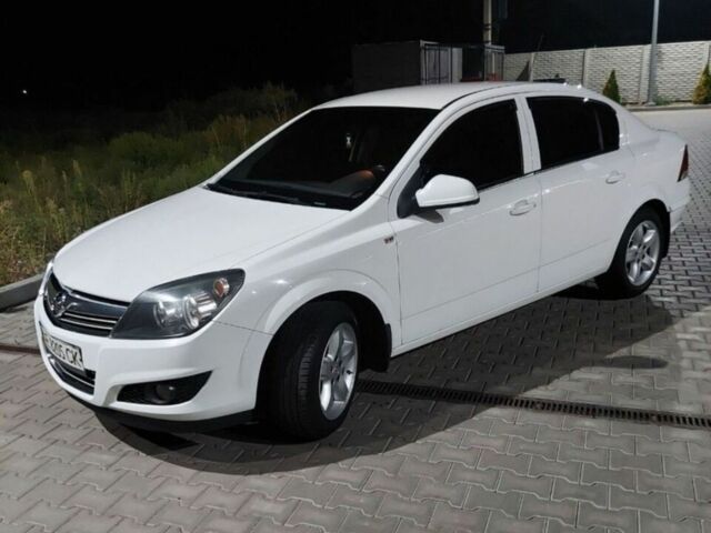 Белый Опель Астра, объемом двигателя 0 л и пробегом 248 тыс. км за 6496 $, фото 1 на Automoto.ua