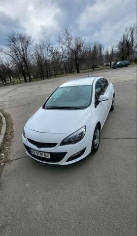 Білий Опель Астра, об'ємом двигуна 1.4 л та пробігом 166 тис. км за 7400 $, фото 1 на Automoto.ua