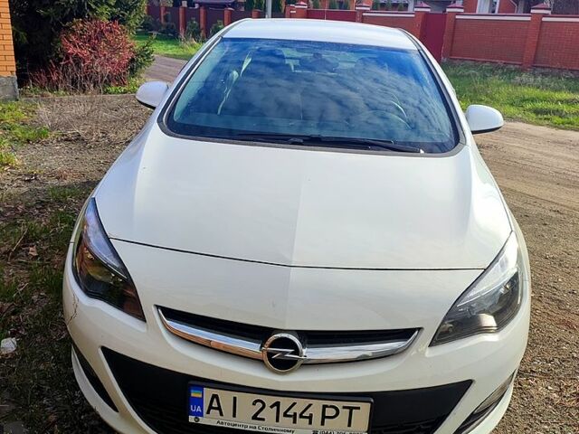 Опель Астра 2020 в Киеве на Automoto.ua Белый Опель Астра, объемом двигателя 1.4 л и пробегом 32 тыс. км за 12000 $, фото 1 на Automoto.ua