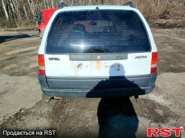 Белый Опель Астра, объемом двигателя 1.4 л и пробегом 0 тыс. км за 300 $, фото 1 на Automoto.ua