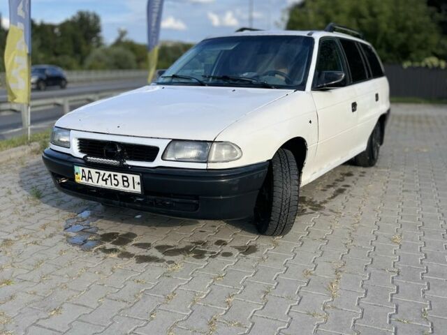 Білий Опель Астра, об'ємом двигуна 1.6 л та пробігом 167 тис. км за 1103 $, фото 1 на Automoto.ua