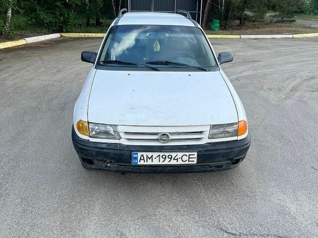 Білий Опель Астра, об'ємом двигуна 1.7 л та пробігом 286 тис. км за 850 $, фото 1 на Automoto.ua