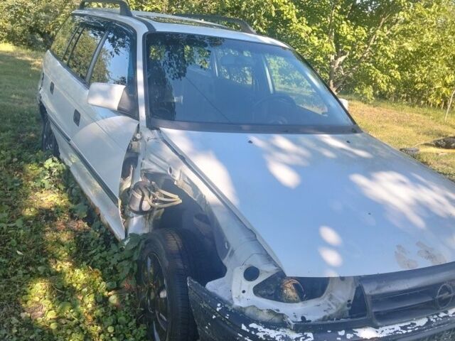 Білий Опель Астра, об'ємом двигуна 1.6 л та пробігом 80 тис. км за 806 $, фото 1 на Automoto.ua