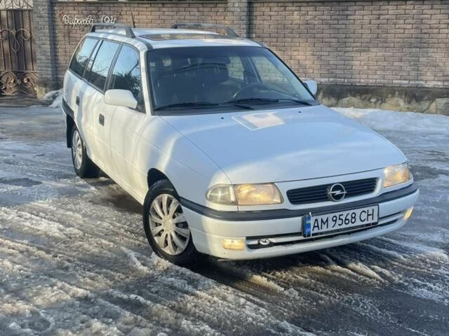 Білий Опель Астра, об'ємом двигуна 1.4 л та пробігом 1 тис. км за 1450 $, фото 1 на Automoto.ua
