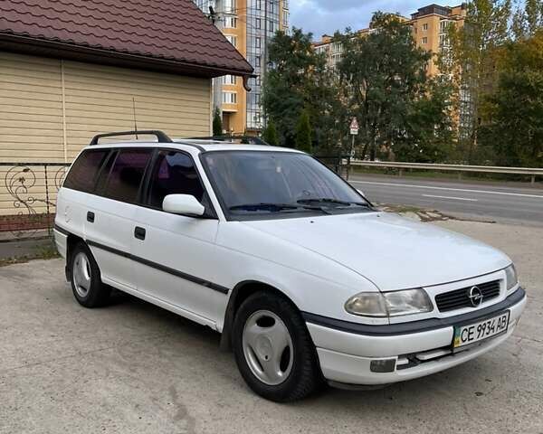 Белый Опель Астра, объемом двигателя 1.39 л и пробегом 335 тыс. км за 2200 $, фото 1 на Automoto.ua