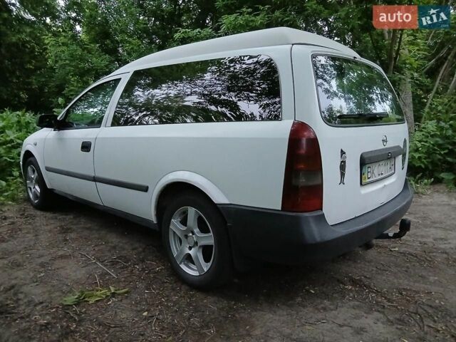 Белый Опель Астра, объемом двигателя 1.7 л и пробегом 440 тыс. км за 1300 $, фото 1 на Automoto.ua