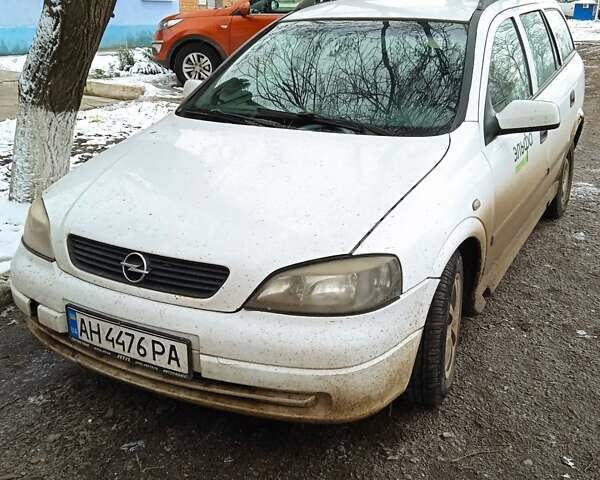 Белый Опель Астра, объемом двигателя 1.69 л и пробегом 620 тыс. км за 2500 $, фото 1 на Automoto.ua