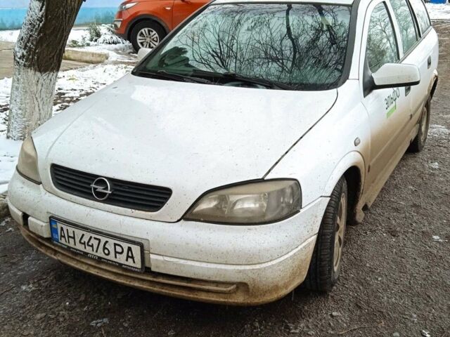 Белый Опель Астра, объемом двигателя 1.69 л и пробегом 620 тыс. км за 2500 $, фото 1 на Automoto.ua
