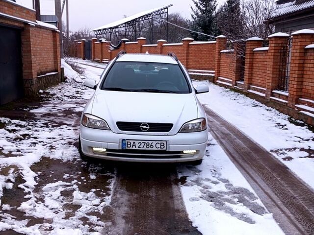 Білий Опель Астра, об'ємом двигуна 1.6 л та пробігом 324 тис. км за 2800 $, фото 1 на Automoto.ua