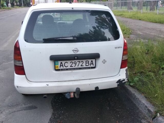 Білий Опель Астра, об'ємом двигуна 0 л та пробігом 298 тис. км за 1811 $, фото 1 на Automoto.ua