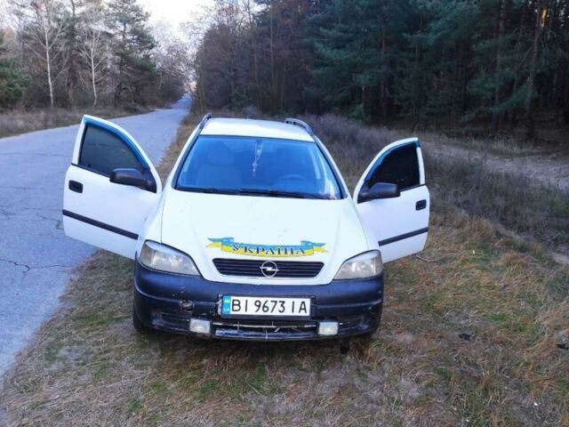 Білий Опель Астра, об'ємом двигуна 2 л та пробігом 300 тис. км за 3250 $, фото 1 на Automoto.ua