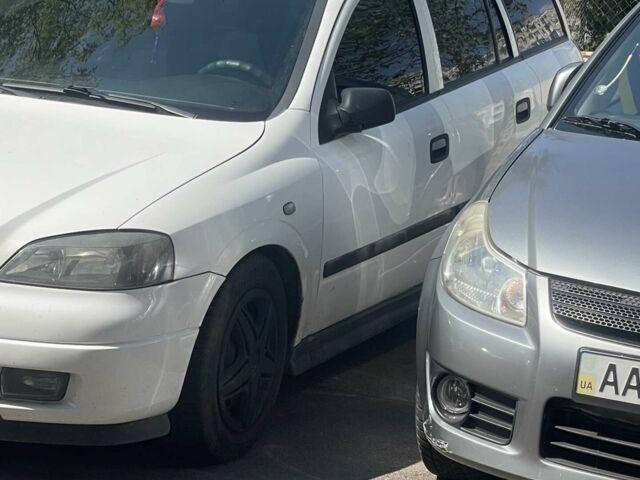 Білий Опель Астра, об'ємом двигуна 1.6 л та пробігом 307 тис. км за 3600 $, фото 1 на Automoto.ua