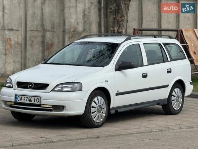Белый Опель Астра, объемом двигателя 1.69 л и пробегом 375 тыс. км за 2900 $, фото 1 на Automoto.ua