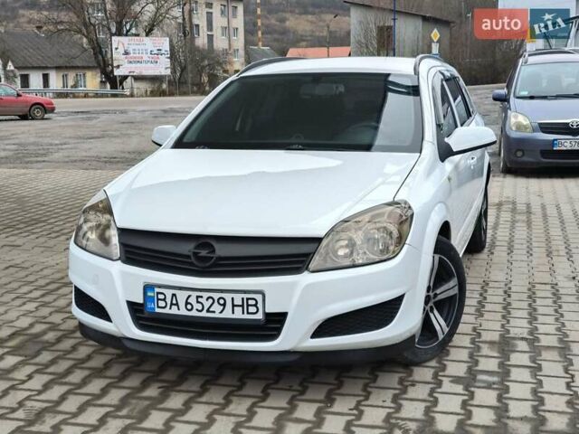 Білий Опель Астра, об'ємом двигуна 1.6 л та пробігом 279 тис. км за 3650 $, фото 1 на Automoto.ua