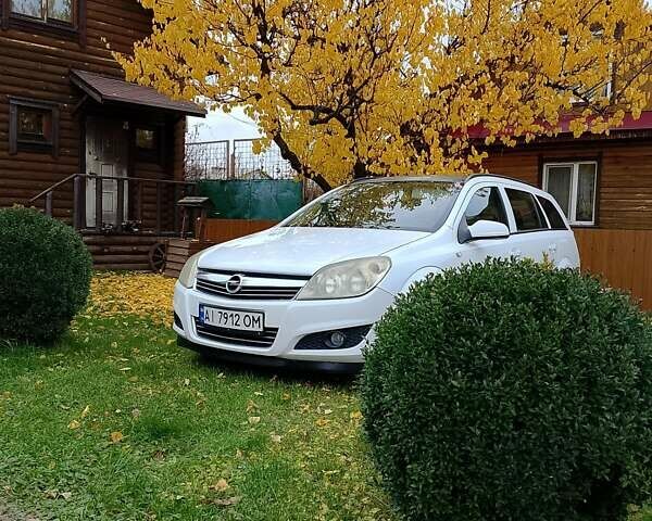 Білий Опель Астра, об'ємом двигуна 1.7 л та пробігом 250 тис. км за 5100 $, фото 1 на Automoto.ua