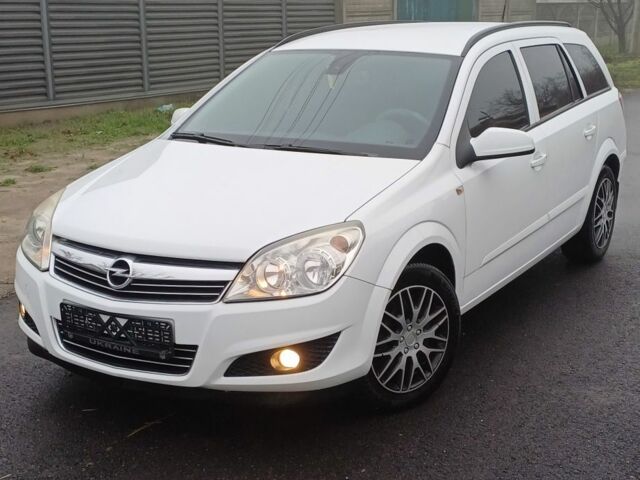 Белый Опель Астра, объемом двигателя 0 л и пробегом 164 тыс. км за 4990 $, фото 1 на Automoto.ua