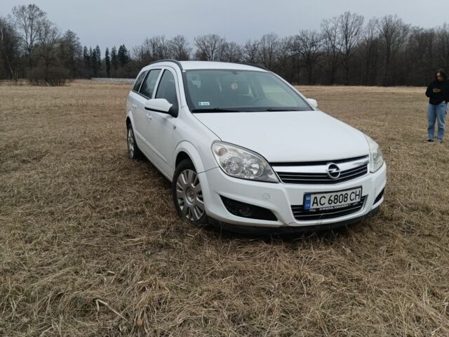 Белый Опель Астра, объемом двигателя 1.7 л и пробегом 290 тыс. км за 3600 $, фото 1 на Automoto.ua