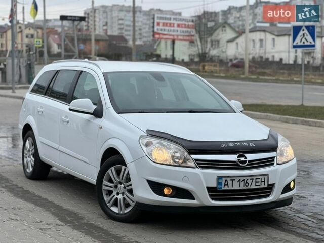 Белый Опель Астра, объемом двигателя 1.7 л и пробегом 195 тыс. км за 5950 $, фото 1 на Automoto.ua