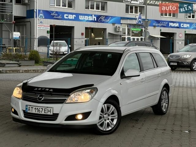 Білий Опель Астра, об'ємом двигуна 1.69 л та пробігом 196 тис. км за 5550 $, фото 1 на Automoto.ua